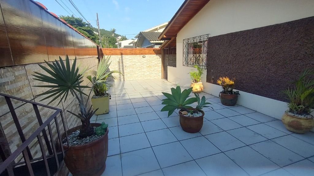 Casa em Monte Verde, Florianópolis/SC de 110m² 4 quartos à venda por R$ 494.000,00