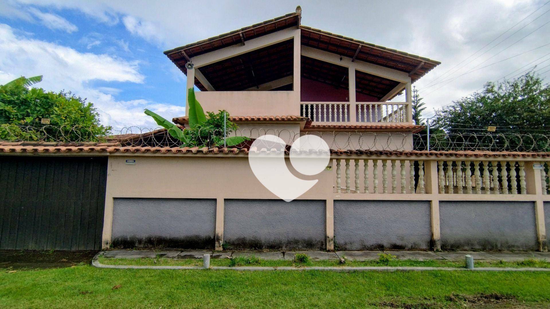 Casa em Santa Mônica, Guarapari/ES de 267m² 4 quartos à venda por R$ 849.000,00