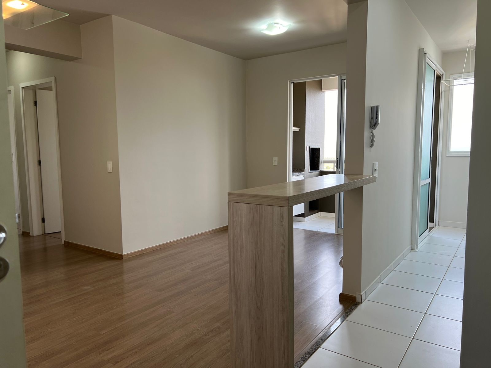 Apartamento em Aurora, Londrina/PR de 71m² 3 quartos para locação R$ 2.500,00/mes
