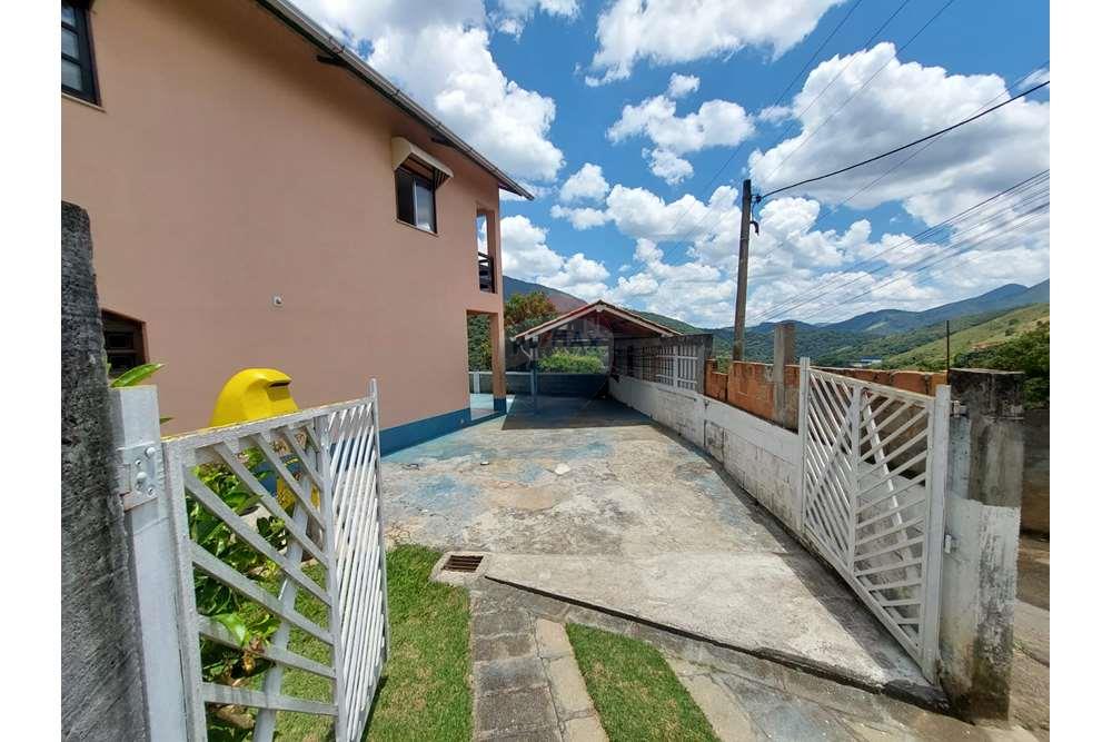Casa em Fischer, Teresópolis/RJ de 100m² 4 quartos à venda por R$ 249.000,00