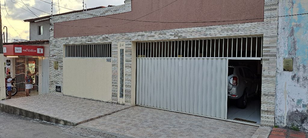 Casa em Pitimbu, Natal/RN de 230m² 3 quartos à venda por R$ 349.000,00