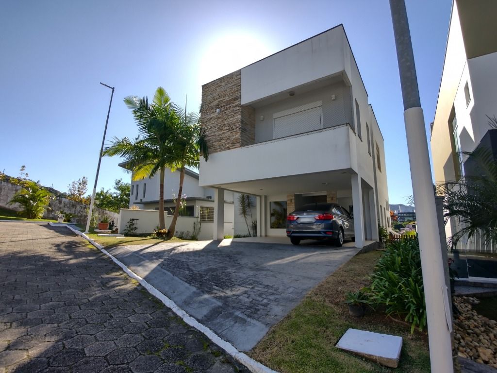 Casa em Monte Verde, Florianópolis/SC de 200m² 4 quartos à venda por R$ 1.689.000,00