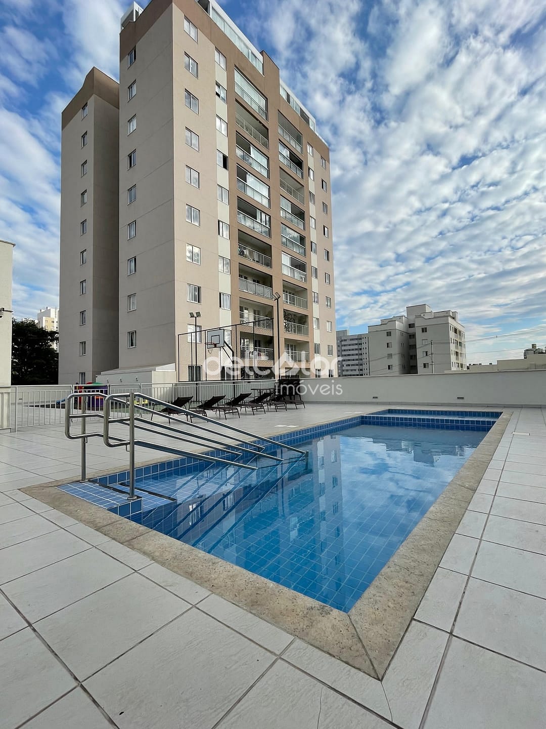 Apartamento em Jardim Guanabara, Belo Horizonte/MG de 90m² 3 quartos para locação R$ 2.497,00/mes