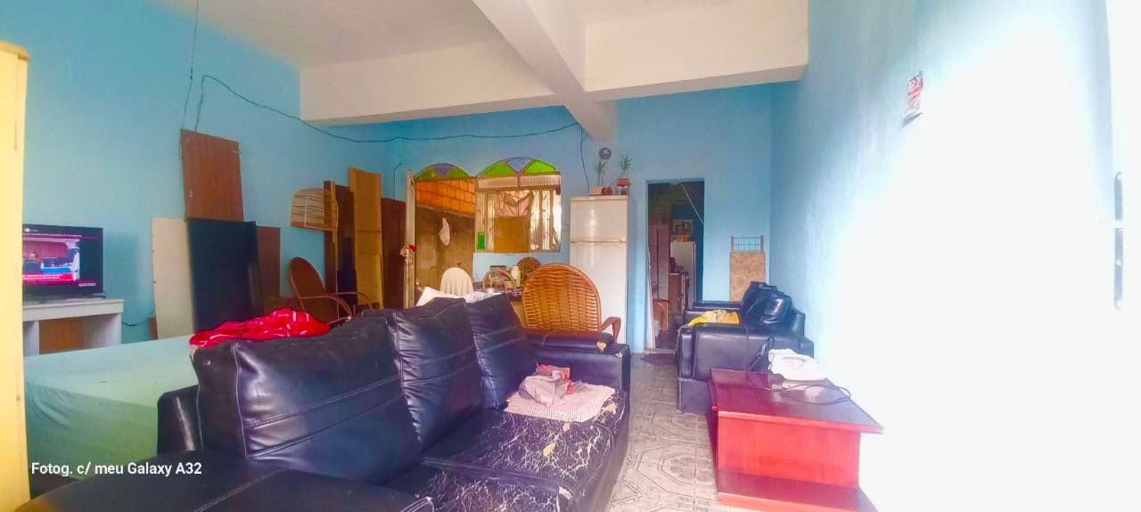 Casa em Belo Vale, Santa Luzia/MG de 240m² 3 quartos à venda por R$ 179.000,00
