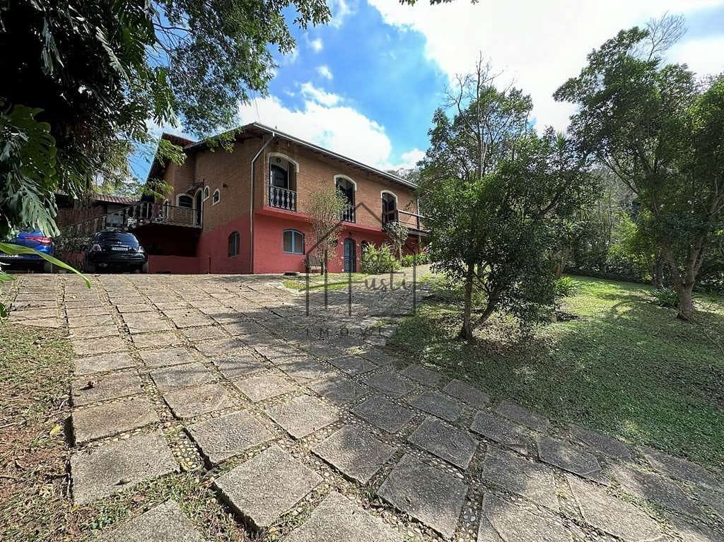 Casa em Jardim Santa Paula, Cotia/SP de 387m² 7 quartos à venda por R$ 794.000,00