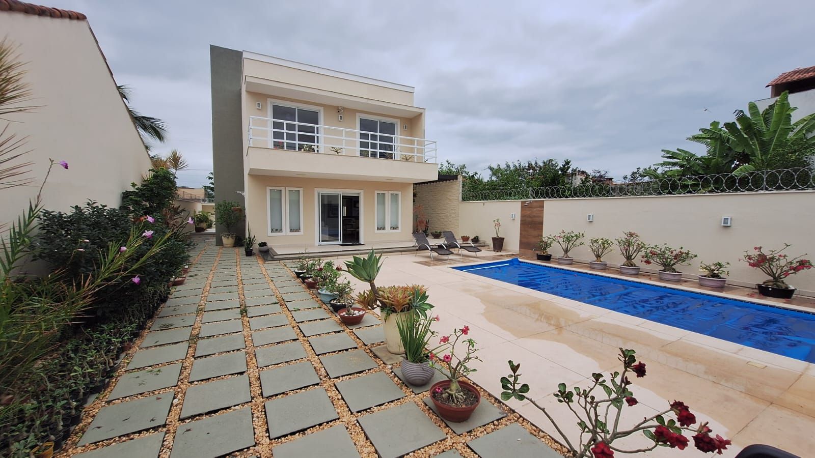 Casa em Jardim Atlântico Central (Itaipuaçu), Maricá/RJ de 303m² 4 quartos à venda por R$ 1.249.000,00