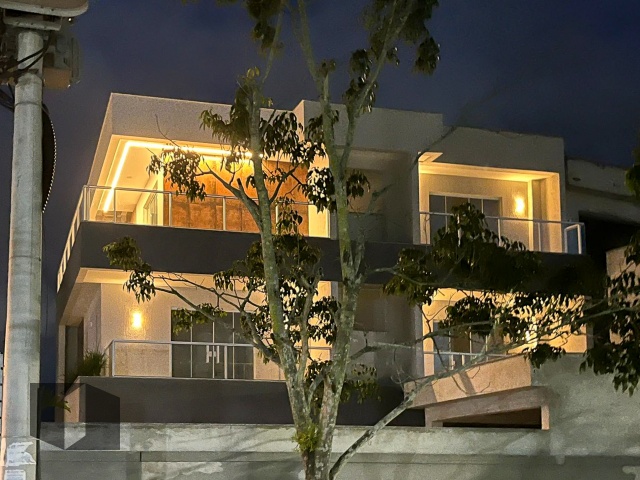 Casa em Vargem Pequena, Rio de Janeiro/RJ de 212m² 4 quartos à venda por R$ 1.689.000,00
