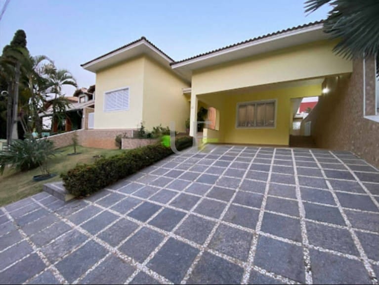 Casa em Monterrey, Louveira/SP de 270m² 3 quartos à venda por R$ 1.590.000,00 ou para locação R$ 7.500,00/mes