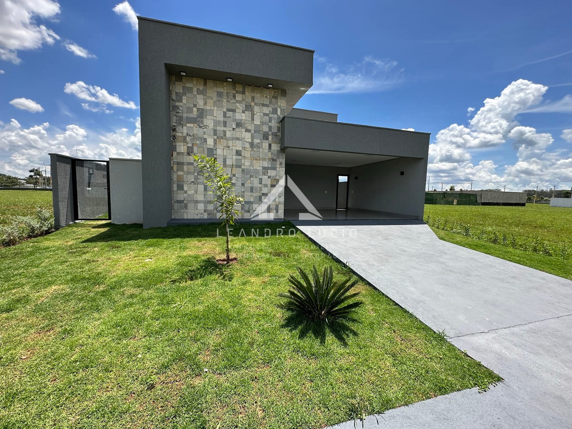 Casa em Parque Residencial Morumbi, Senador Canedo/GO de 150m² 3 quartos à venda por R$ 894.000,00
