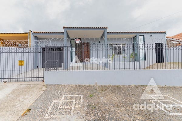 Casa em Uvaranas, Ponta Grossa/PR de 236m² 3 quartos à venda por R$ 979.000,00