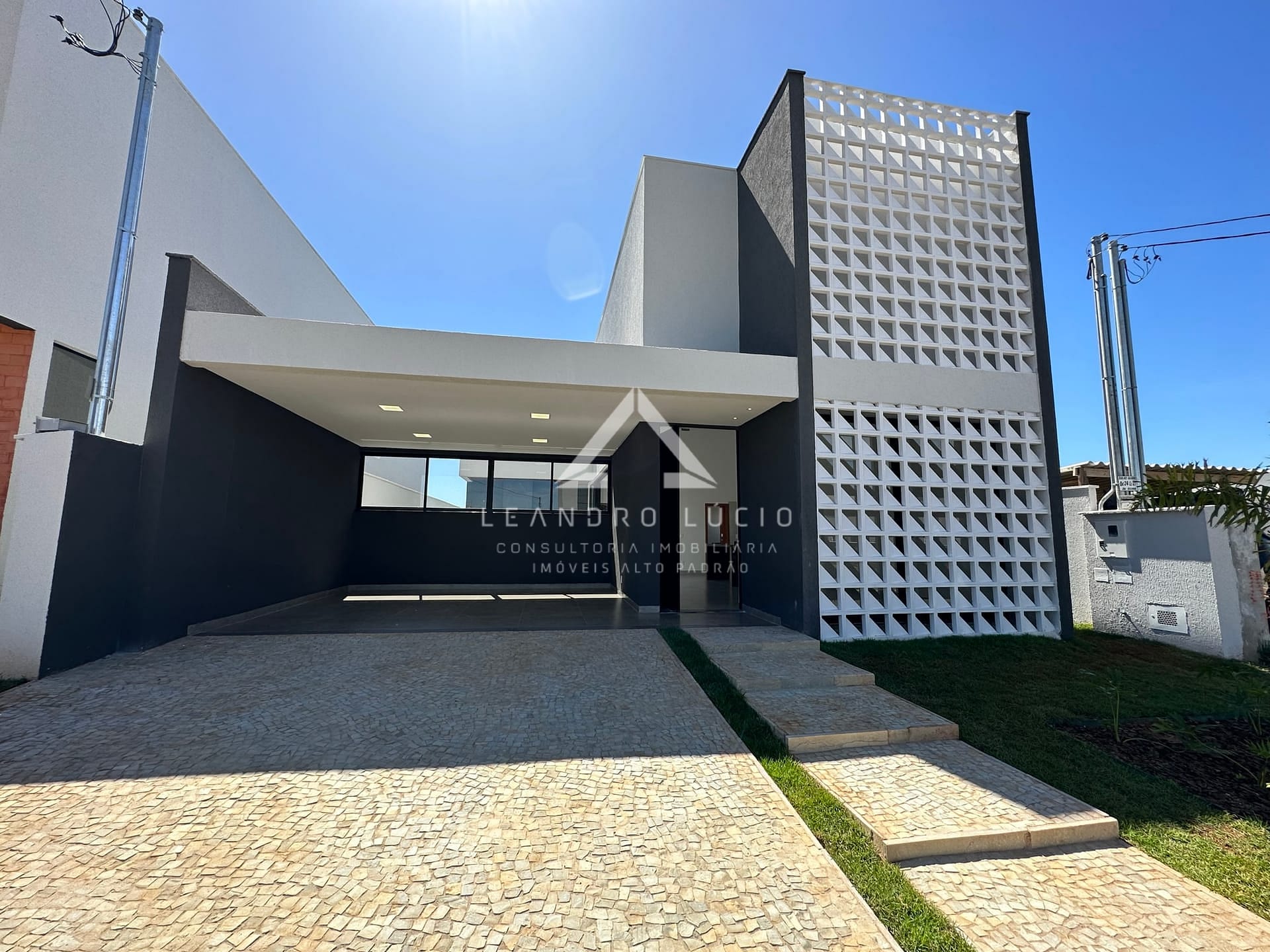Casa em Parque Residencial Morumbi, Senador Canedo/GO de 157m² 3 quartos à venda por R$ 1.099.000,00