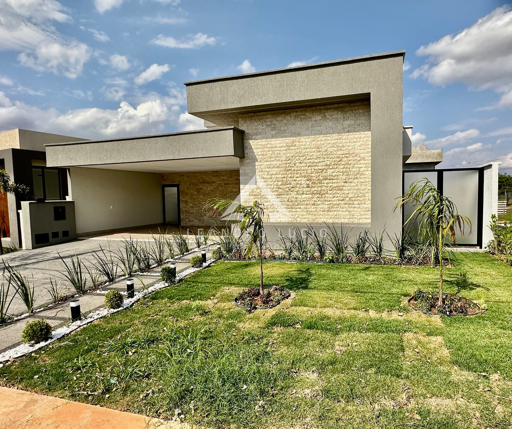 Casa em Jardim Esmeraldas, Aparecida de Goiânia/GO de 163m² 3 quartos à venda por R$ 1.199.000,00