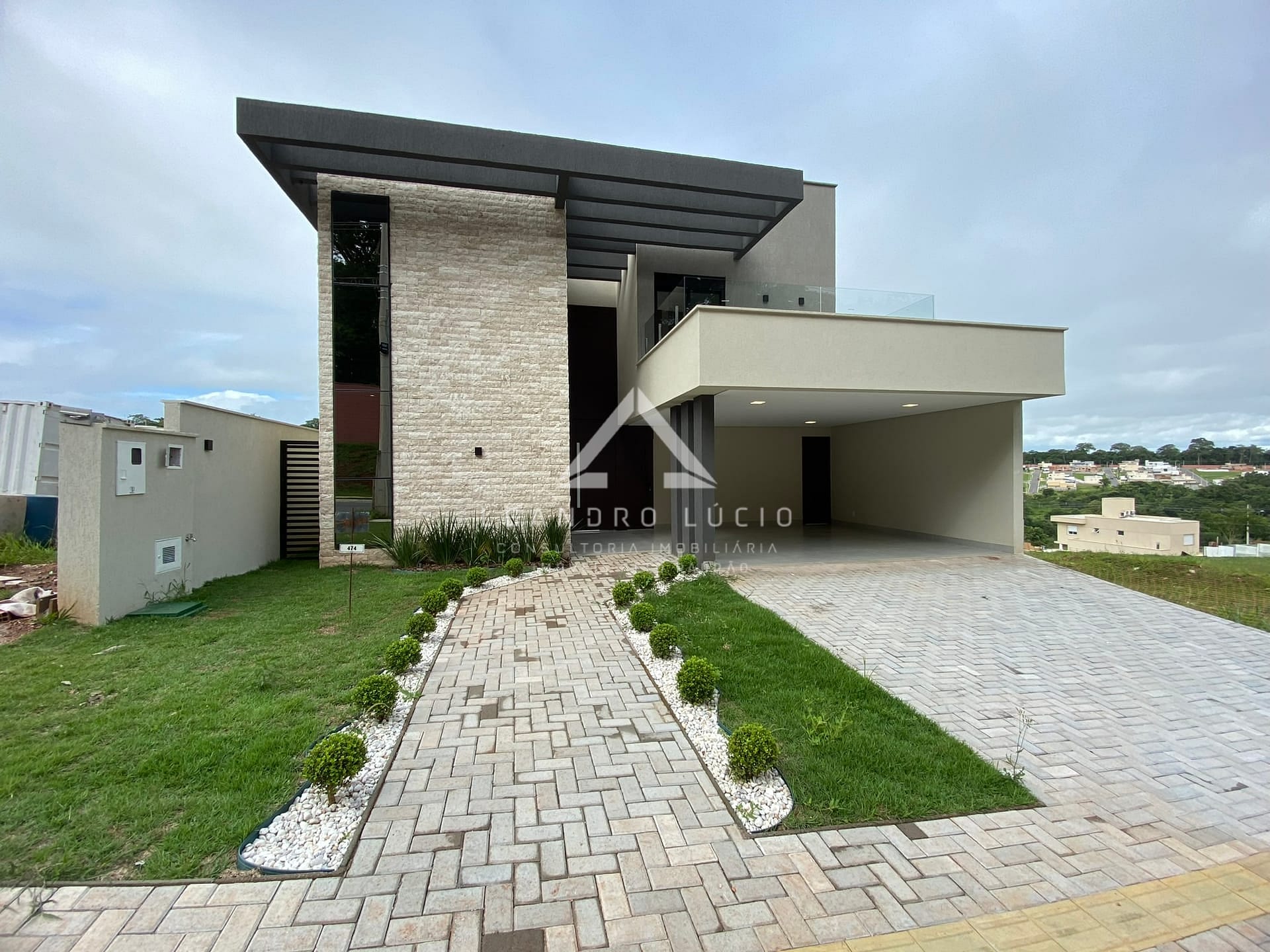 Casa em Parque Residencial Morumbi, Senador Canedo/GO de 250m² 4 quartos à venda por R$ 1.799.000,00