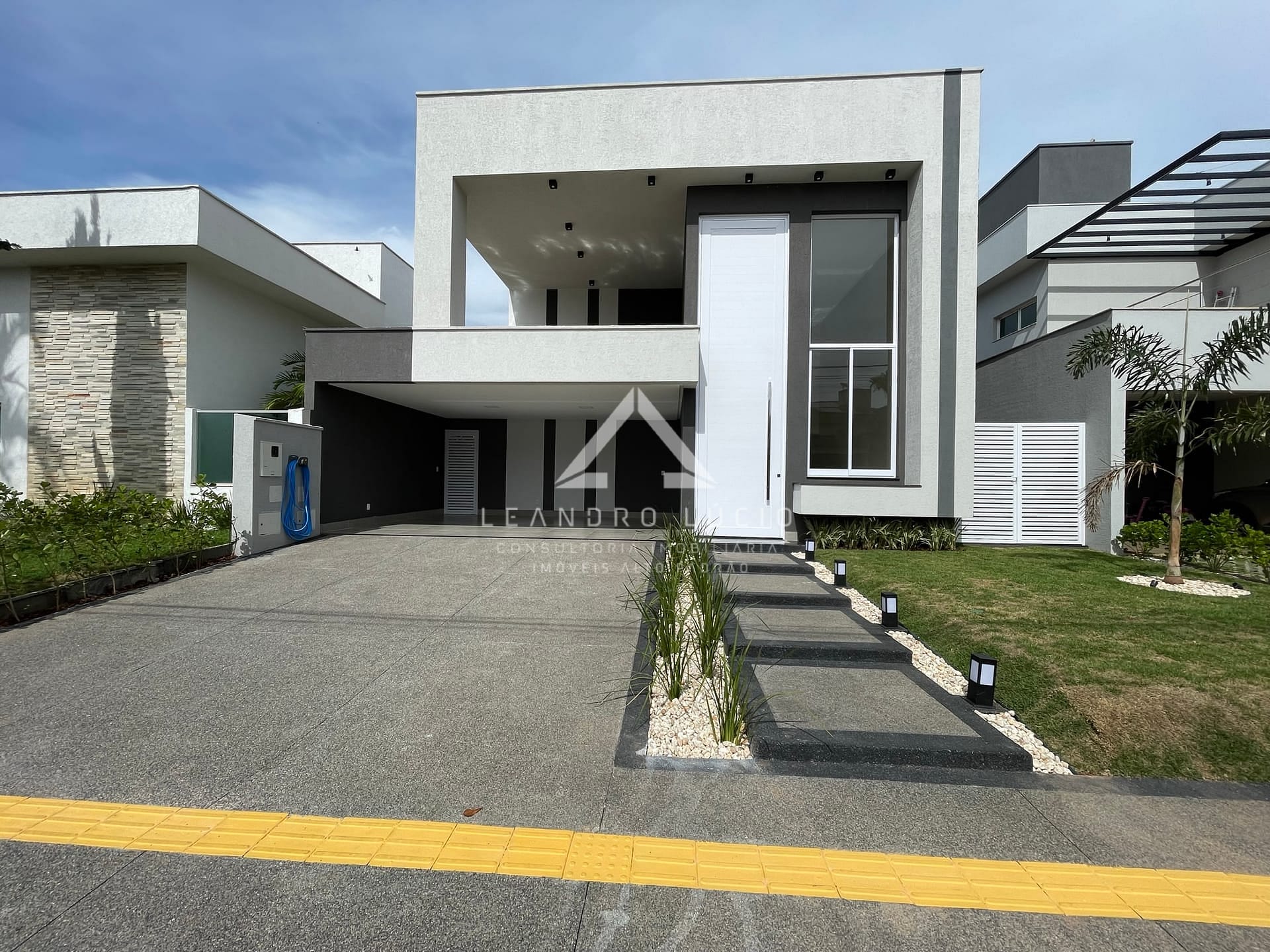 Casa em Jardins Lisboa, Goiânia/GO de 200m² 4 quartos à venda por R$ 1.998.000,00