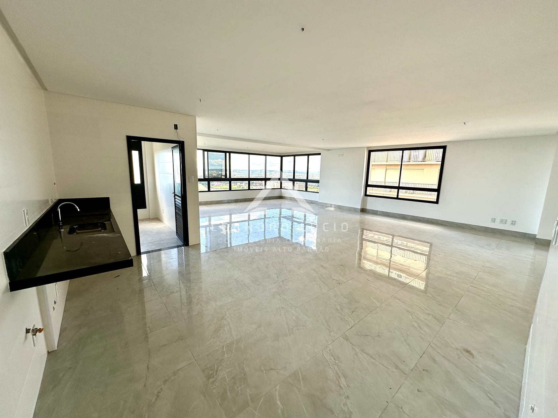 Apartamento em Jardim Goiás, Goiânia/GO de 235m² 4 quartos à venda por R$ 1.999.000,00
