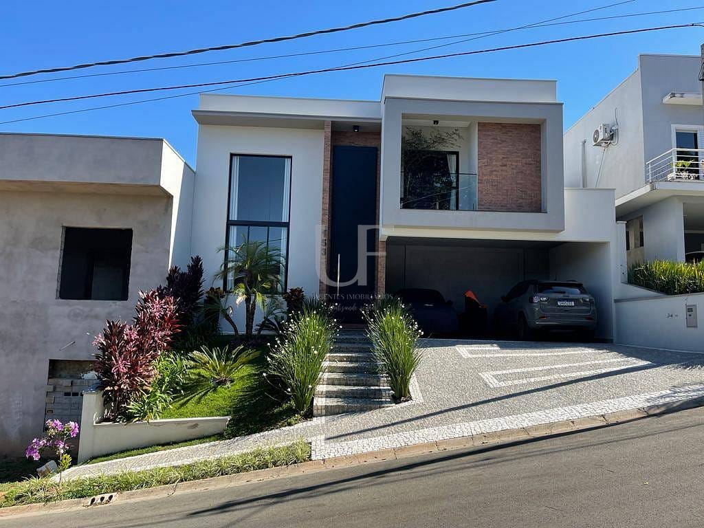 Casa em Santa Cruz, Valinhos/SP de 240m² 3 quartos à venda por R$ 2.231.000,00
