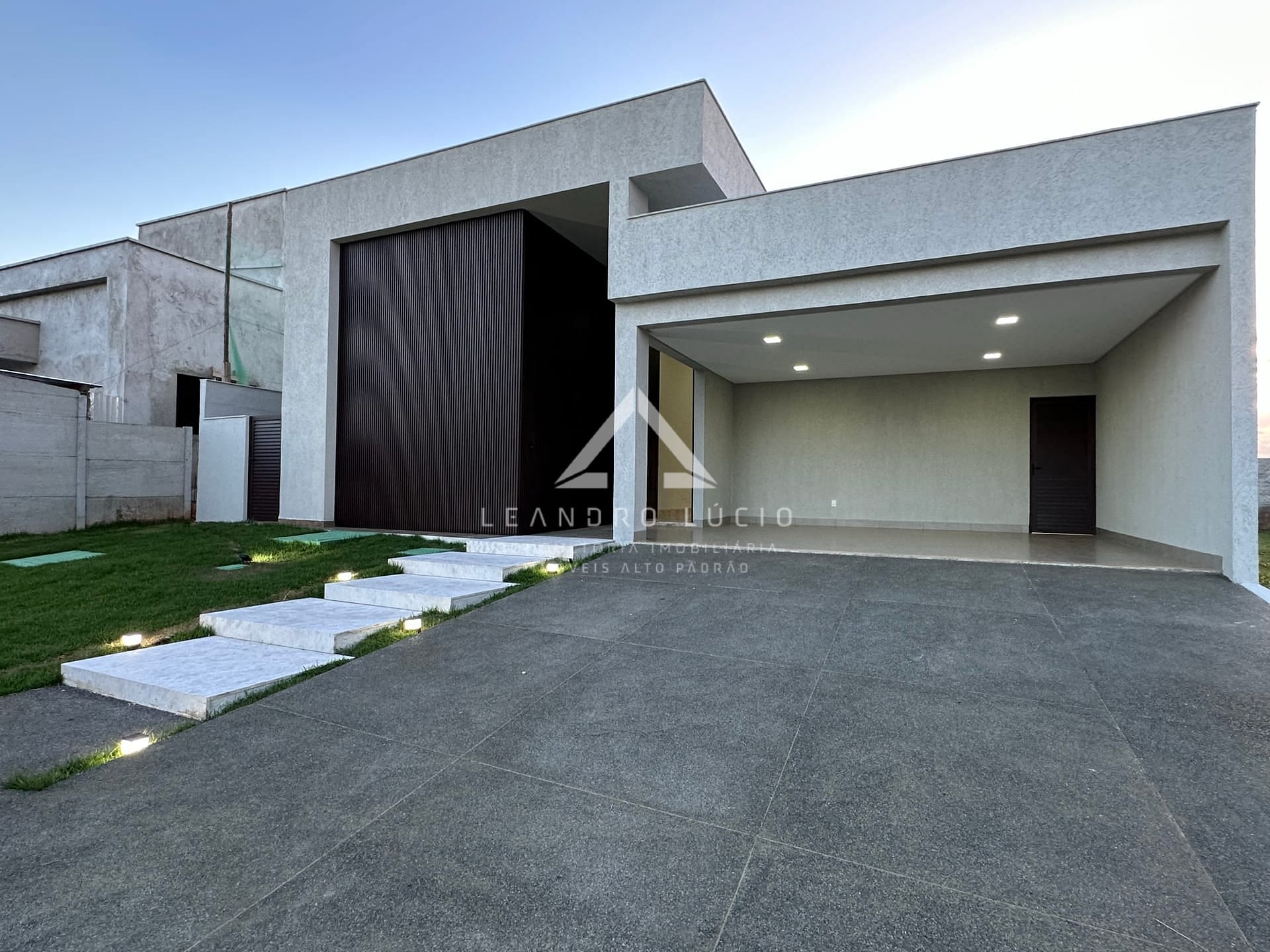 Casa em Residencial Goiânia Golfe Clube, Goiânia/GO de 230m² 4 quartos à venda por R$ 2.249.000,00