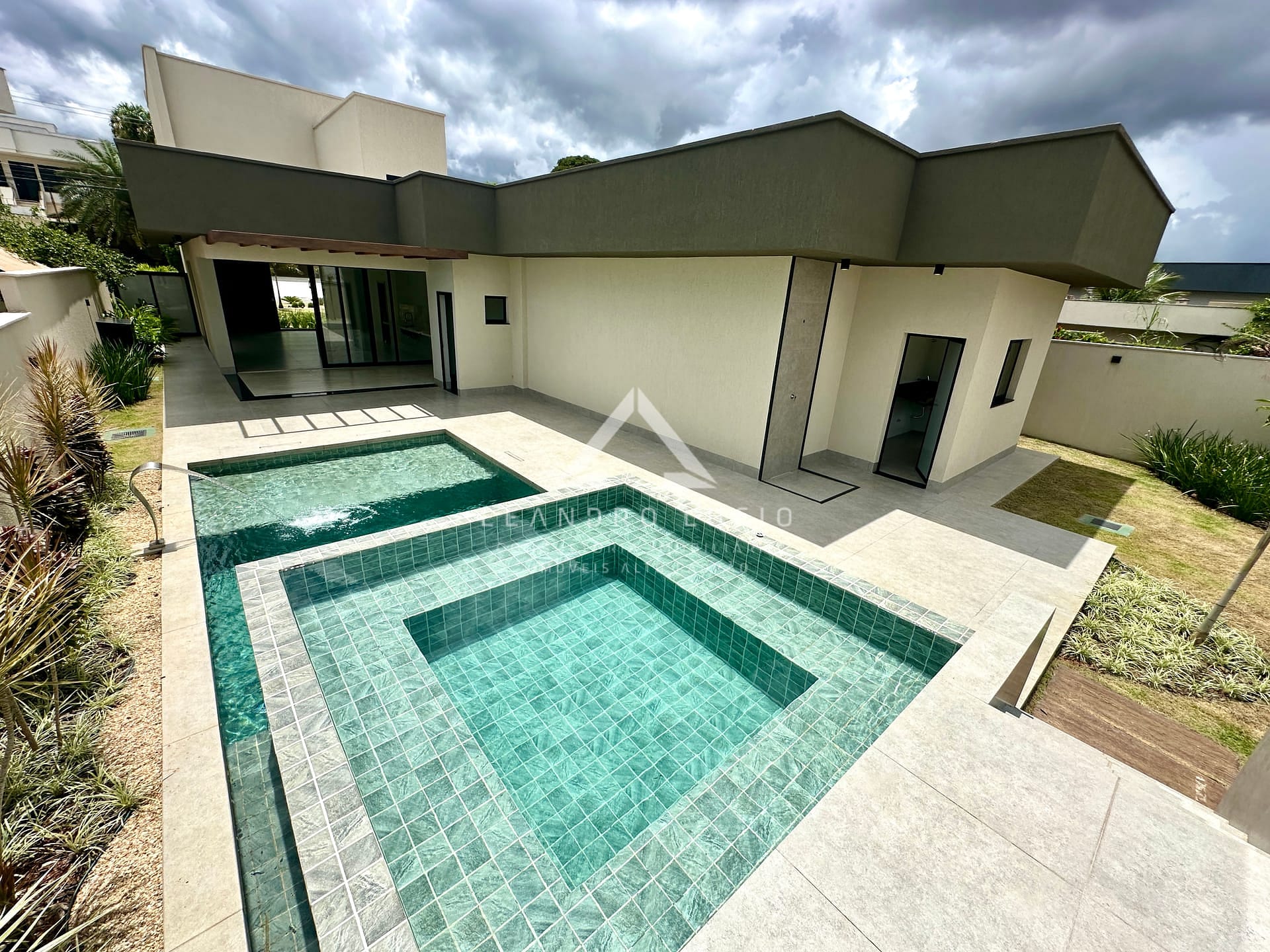 Casa em Condomínio do Lago, Goiânia/GO de 225m² 4 quartos à venda por R$ 2.299.000,00