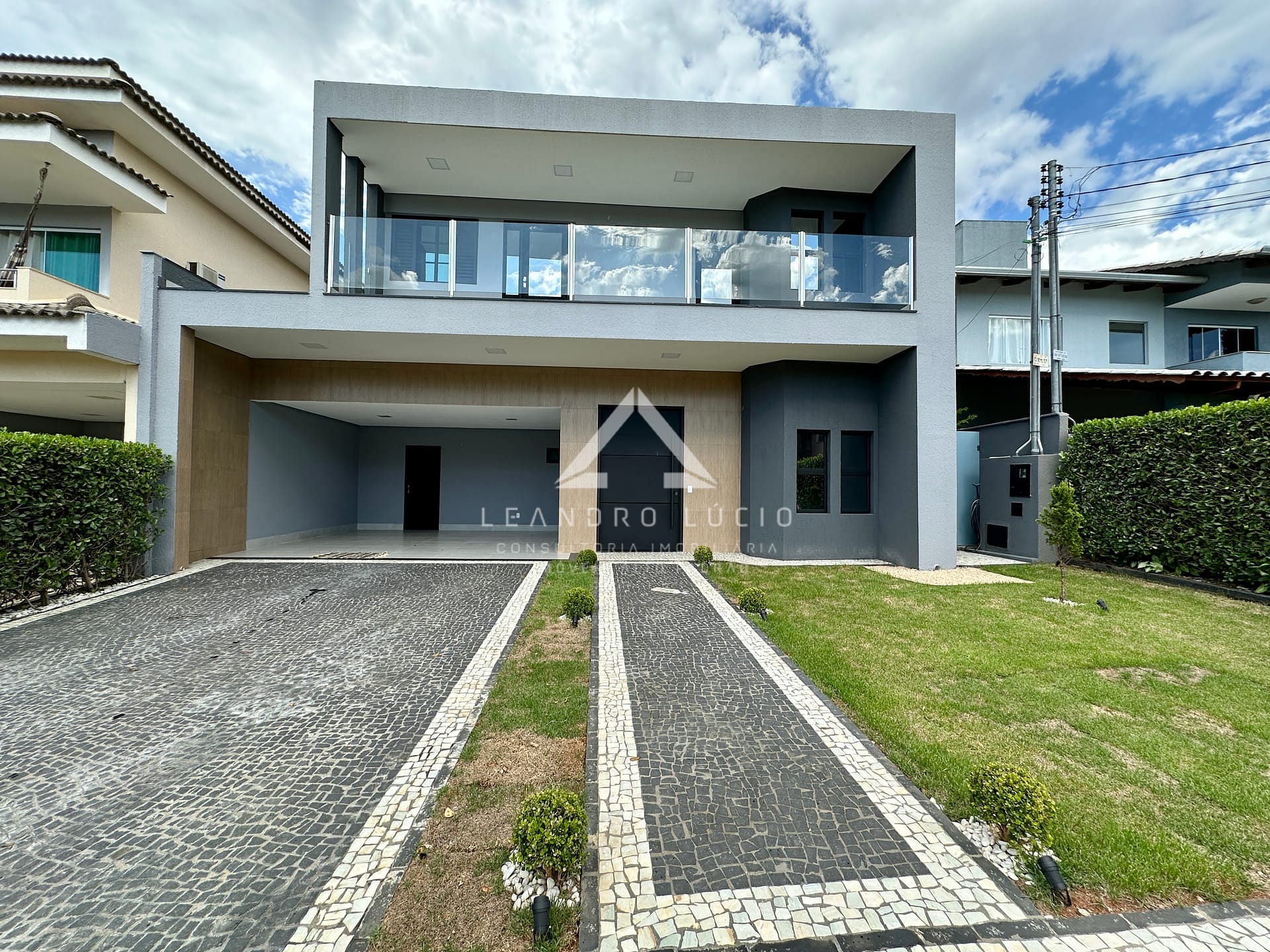 Casa em Jardins Madri, Goiânia/GO de 288m² 4 quartos à venda por R$ 2.599.000,00