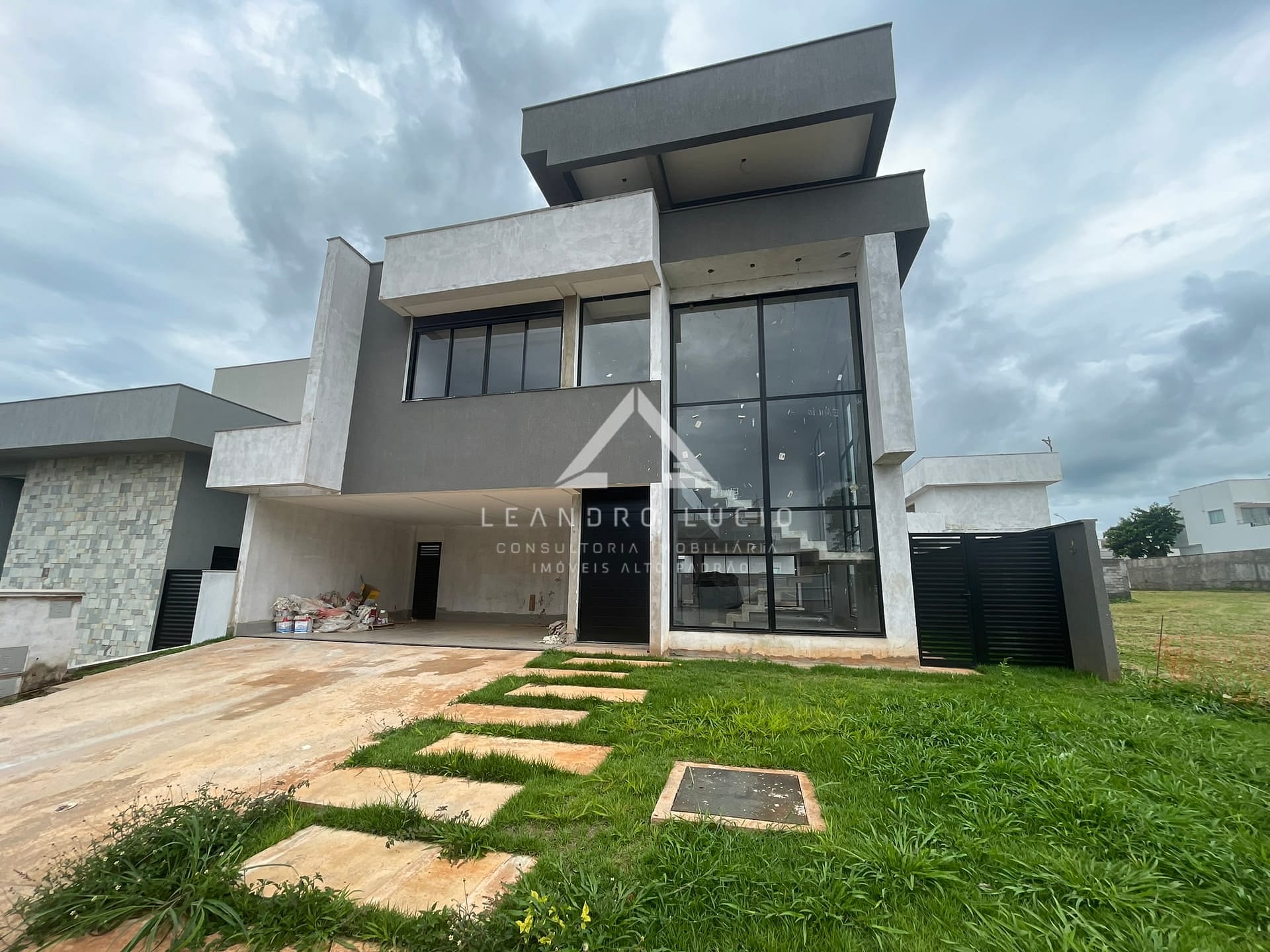 Casa em Residencial Goiânia Golfe Clube, Goiânia/GO de 330m² 4 quartos à venda por R$ 2.799.000,00