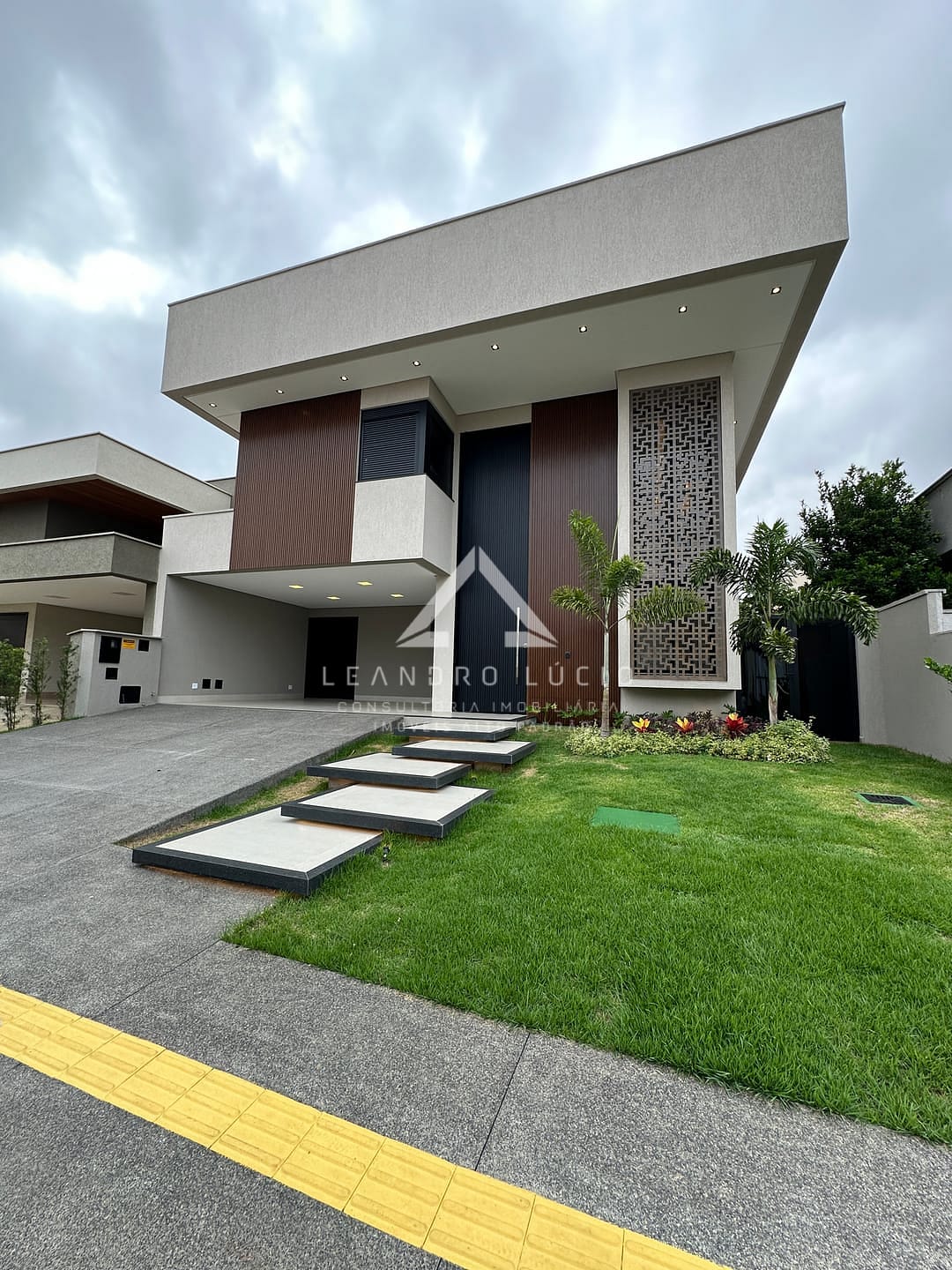 Casa em Jardins Lisboa, Goiânia/GO de 300m² 4 quartos à venda por R$ 3.489.000,00
