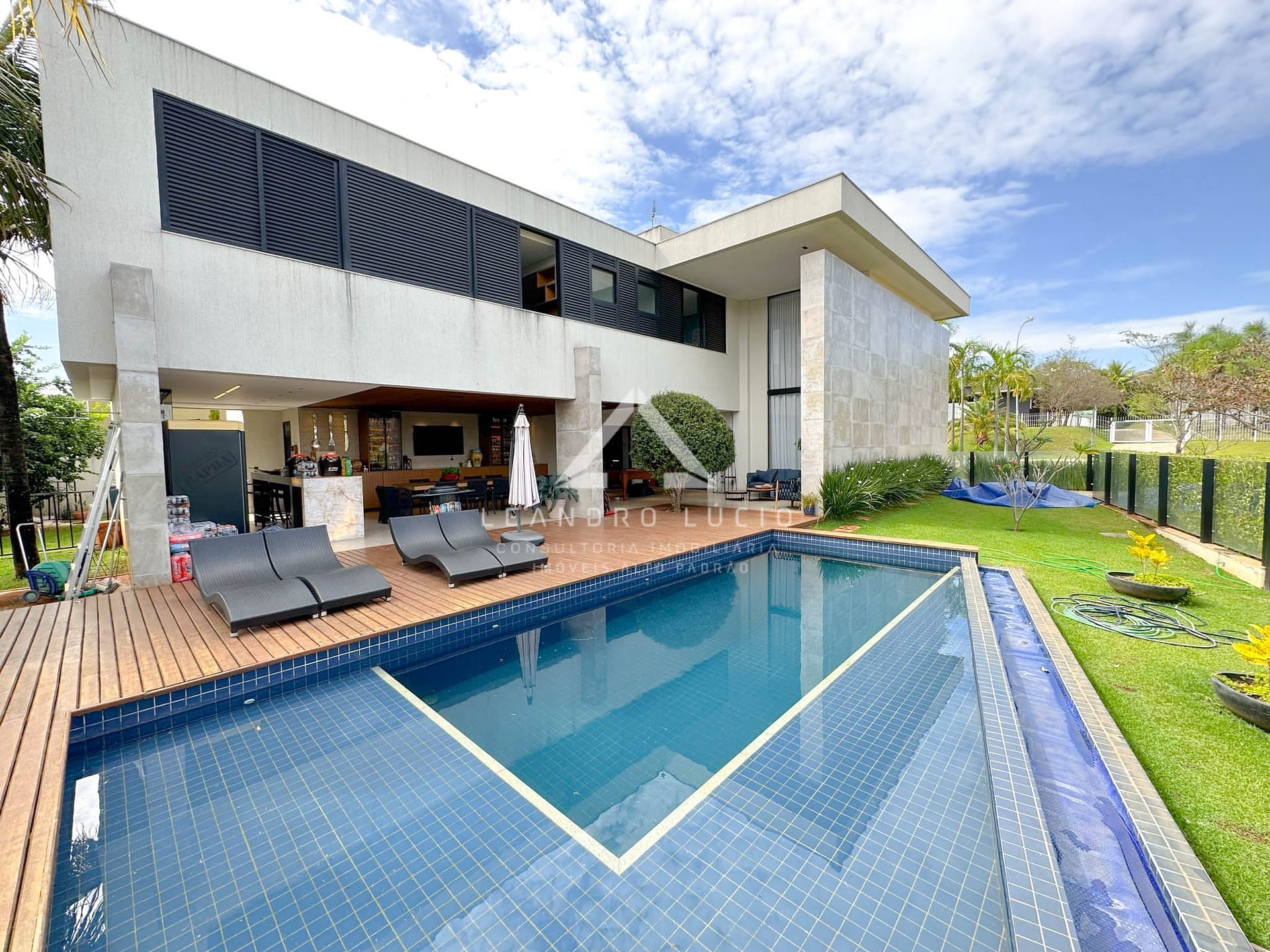 Casa em Residencial Alphaville Flamboyant, Goiânia/GO de 447m² 5 quartos à venda por R$ 5.799.000,00