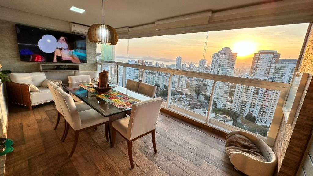 Apartamento em Ponta da Praia, Santos/SP de 132m² 3 quartos à venda por R$ 2.089.000,00