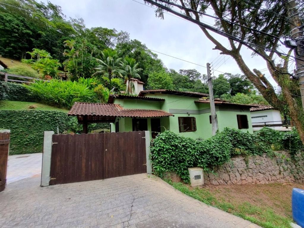 Casa em Itaipu, Niterói/RJ de 131m² 3 quartos à venda por R$ 979.000,00