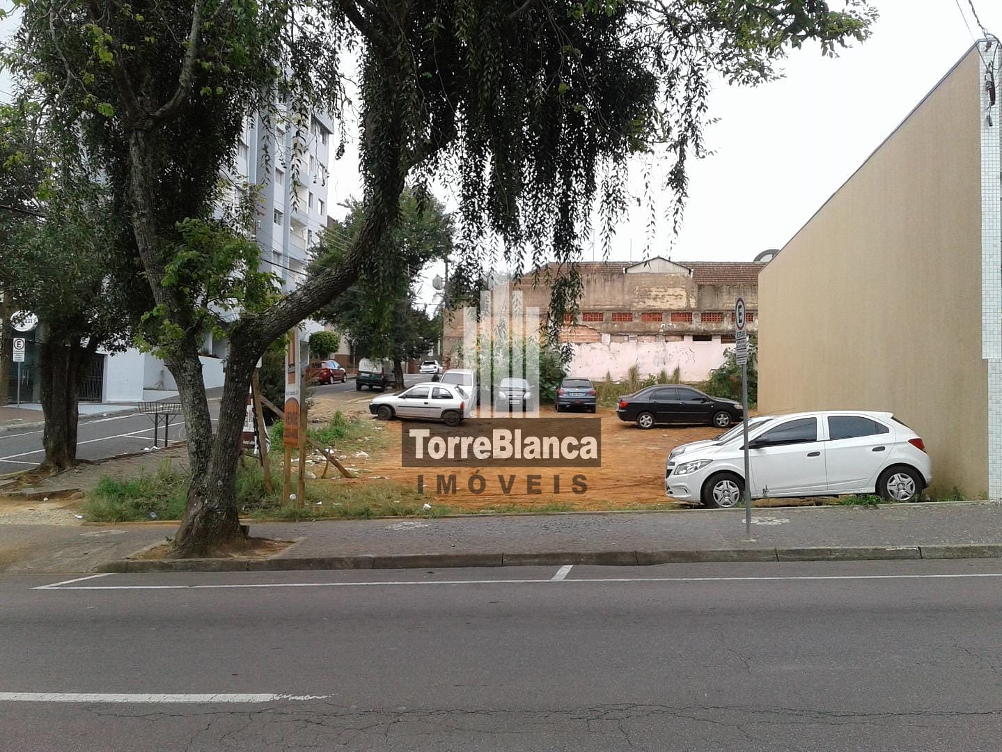 Terreno em Jardim Carvalho, Ponta Grossa/PR de 10m² à venda por R$ 3.000.000,00 ou para locação R$ 15.000,00/mes