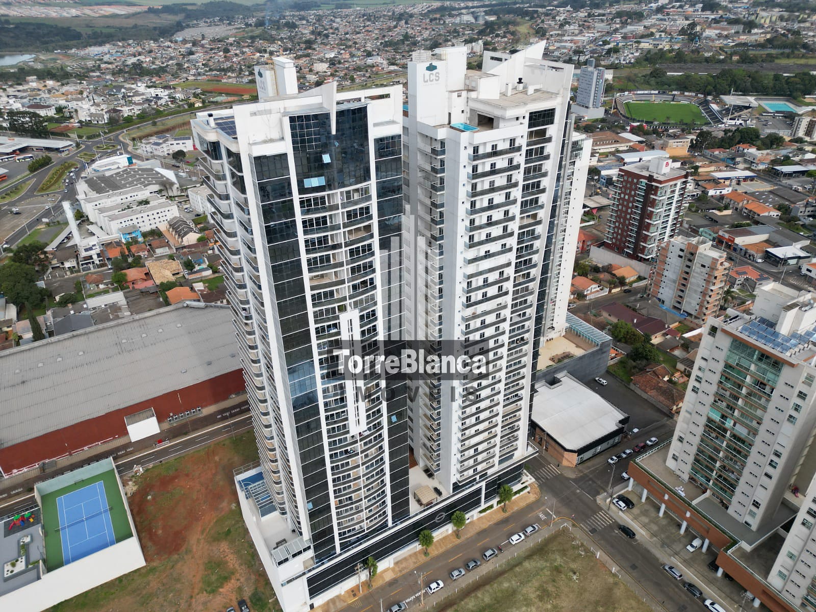 Apartamento em Oficinas, Ponta Grossa/PR de 480m² 3 quartos à venda por R$ 2.200.000,00 ou para locação R$ 10.000,00/mes