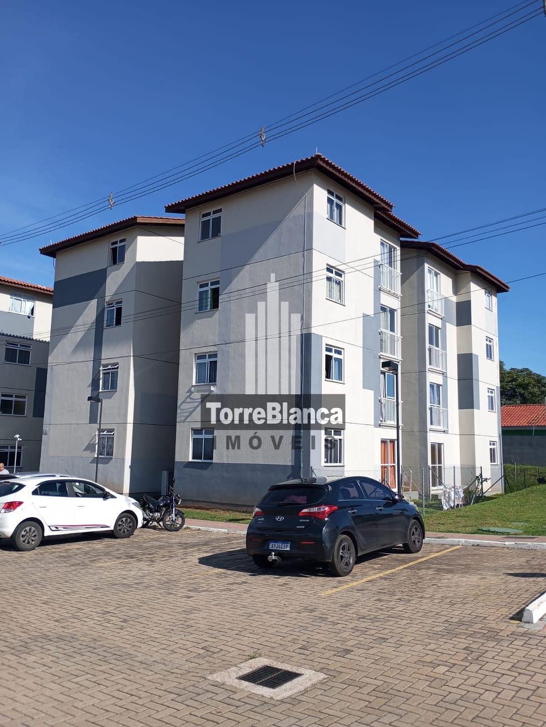 Apartamento em Uvaranas, Ponta Grossa/PR de 51m² 2 quartos à venda por R$ 148.000,00 ou para locação R$ 700,00/mes