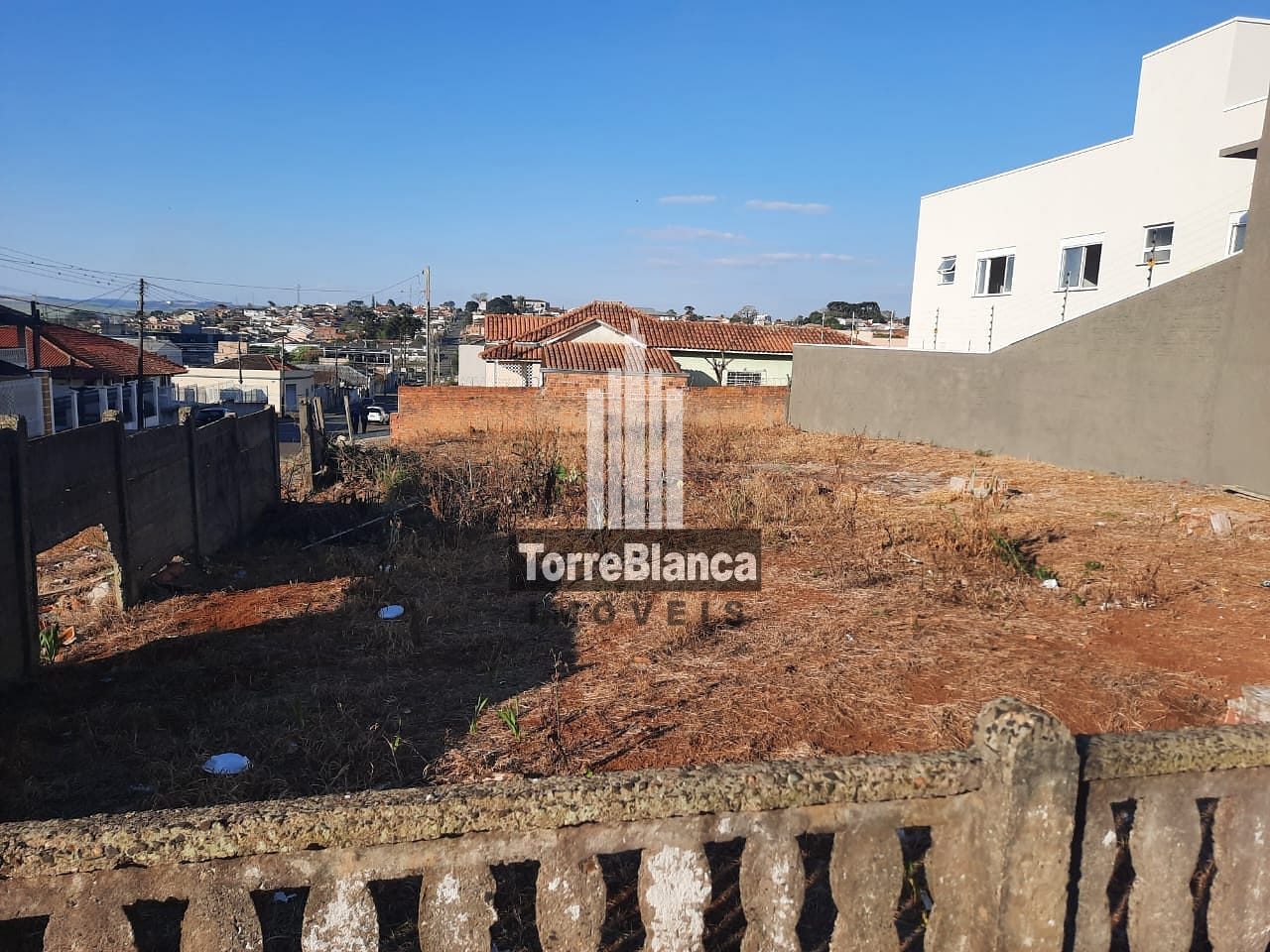 Terreno em Uvaranas, Ponta Grossa/PR de 10m² à venda por R$ 419.000,00