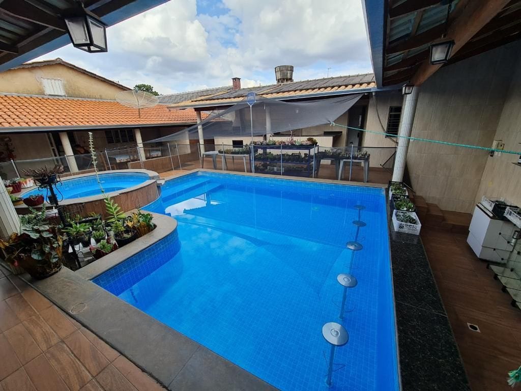 Casa em Vila Alzira, Aparecida de Goiânia/GO de 300m² 3 quartos à venda por R$ 519.000,00