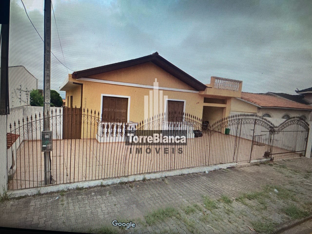 Casa em Uvaranas, Ponta Grossa/PR de 48m² 5 quartos à venda por R$ 649.000,00