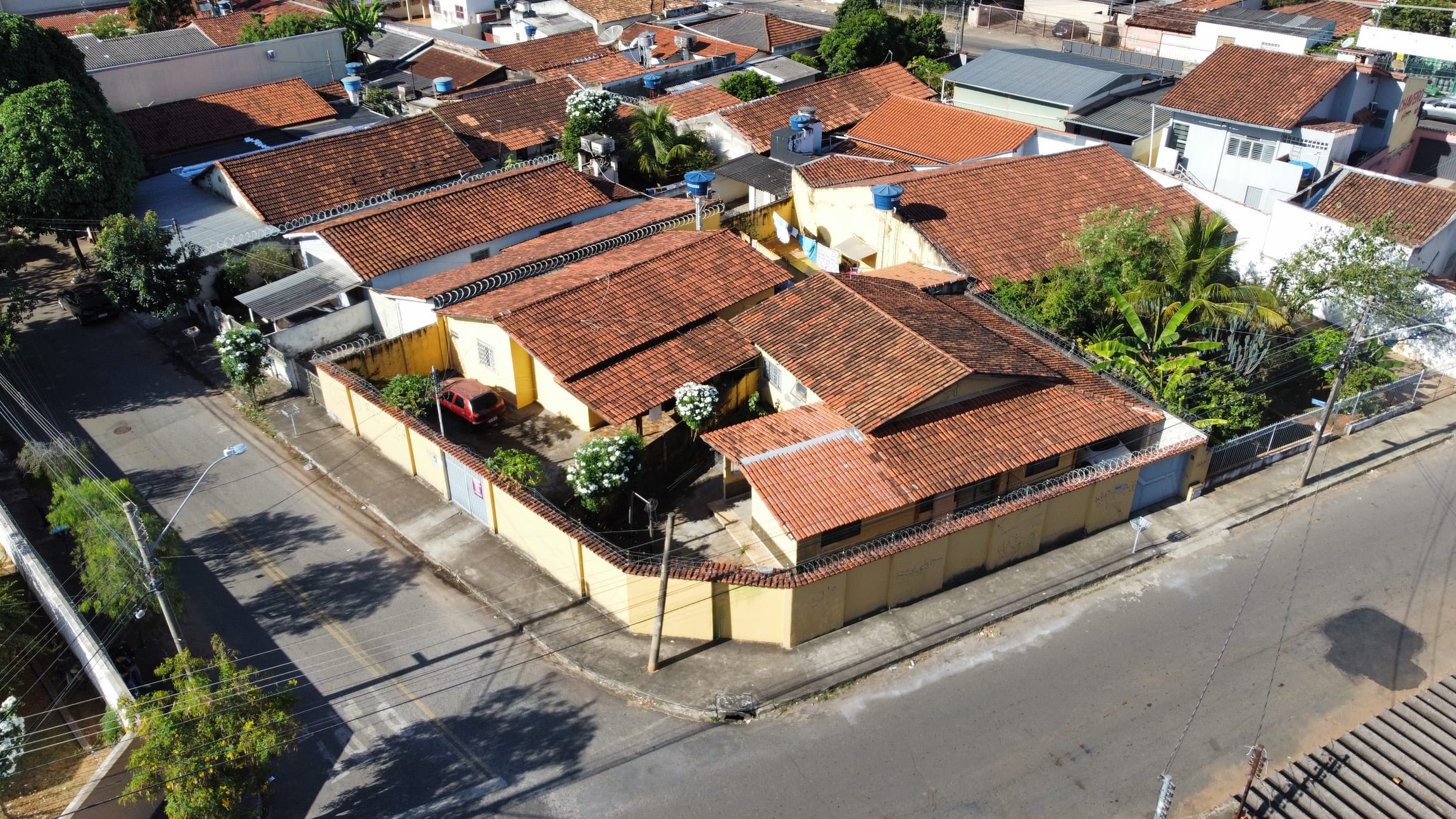 Casa em Setor Coimbra, Goiânia/GO de 350m² 2 quartos à venda por R$ 844.000,00
