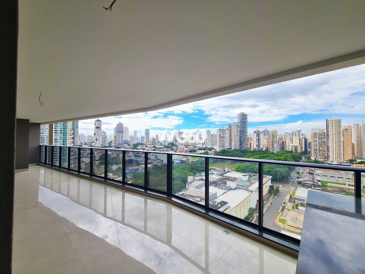 Apartamento em Setor Bueno, Goiânia/GO de 254m² 4 quartos à venda por R$ 2.849.000,00