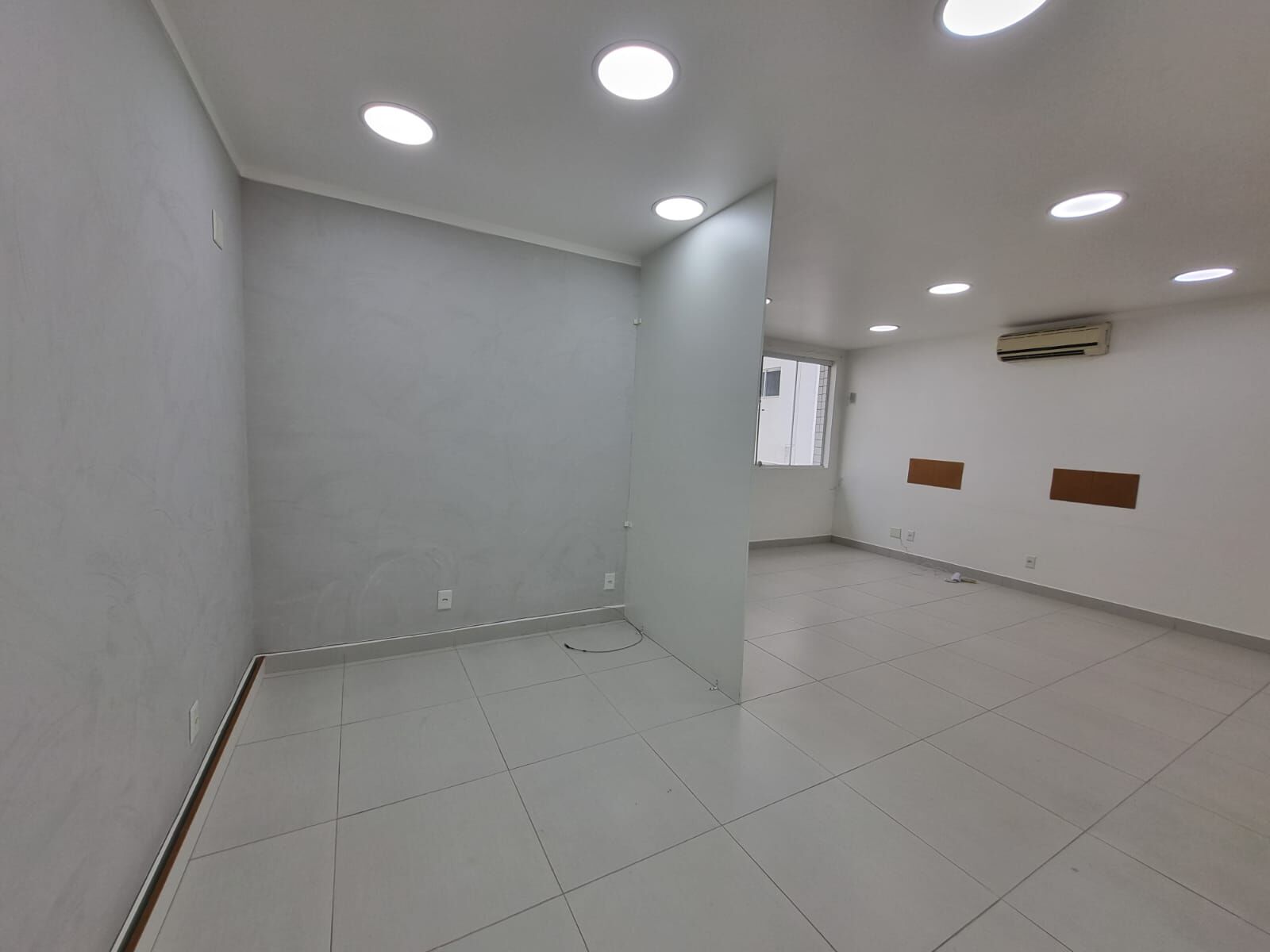 Sala em Boqueirão, Santos/SP de 30m² para locação R$ 2.200,00/mes