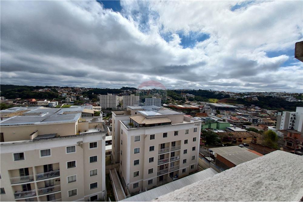Penthouse em São Pedro, Juiz de Fora/MG de 105m² 3 quartos à venda por R$ 338.900,00