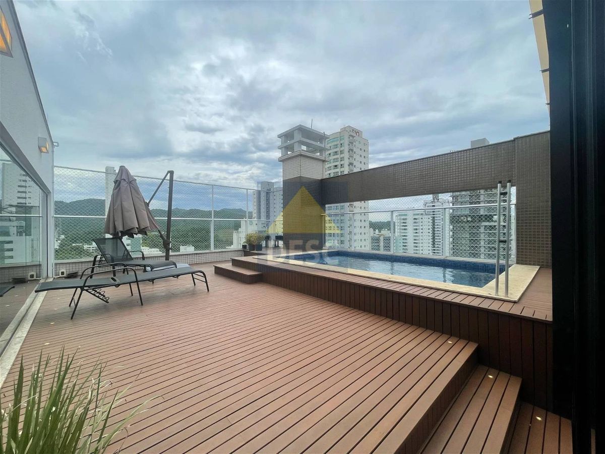 Penthouse em Centro, Balneário Camboriú/SC de 243m² 3 quartos à venda por R$ 3.299.000,00