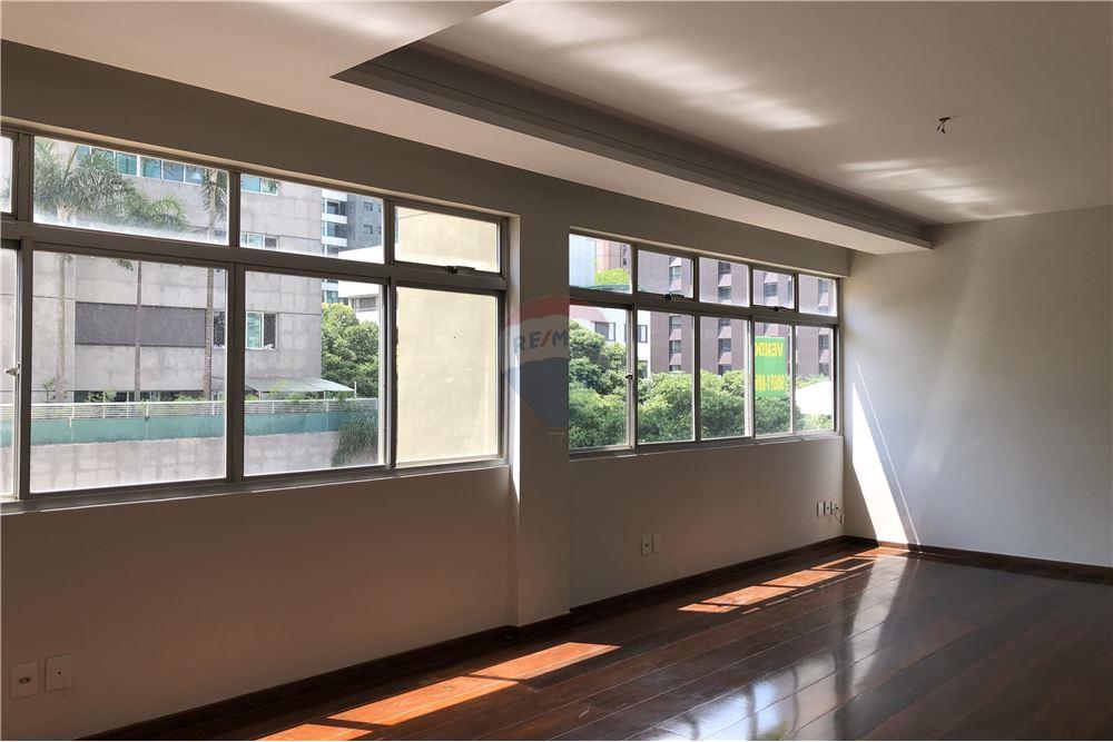 Apartamento em Lourdes, Belo Horizonte/MG de 150m² 4 quartos para locação R$ 6.000,00/mes