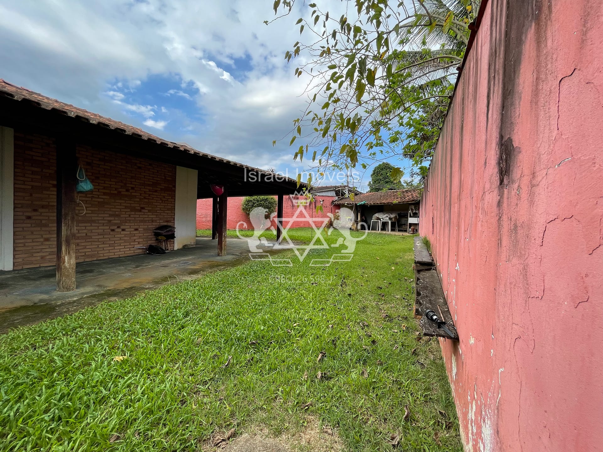 Casa em Parque Balneário Poiares, Caraguatatuba/SP de 173m² 3 quartos à venda por R$ 689.000,00